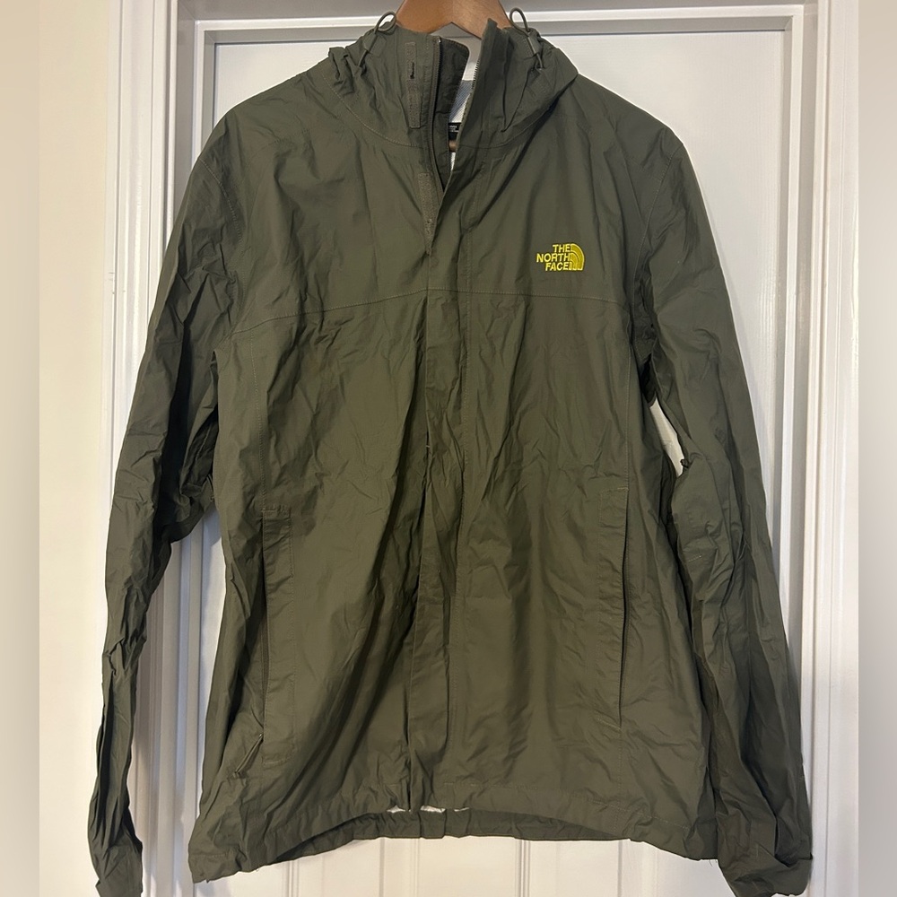 The North Face men’s rain jacket size L